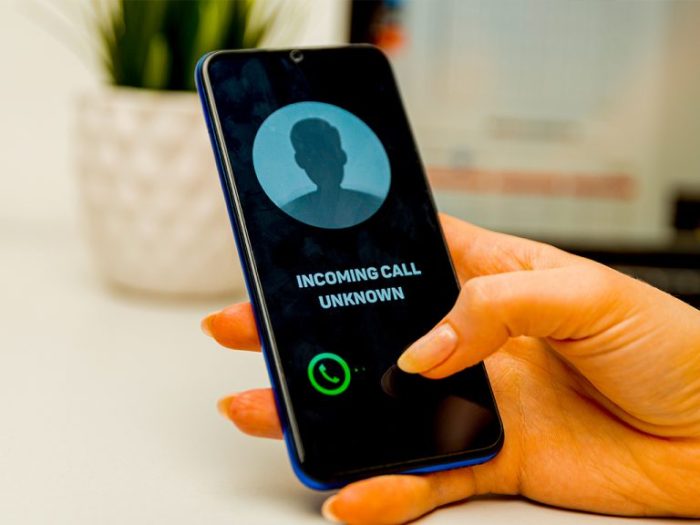 Fakecall malware employs vishing