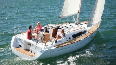 How to Sell Your Sailboat - Waves « Jordan Yacht Brokerage