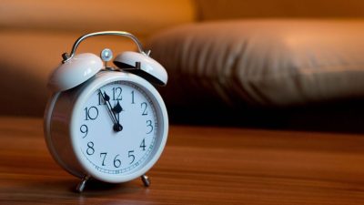 Alarm clock PNG image